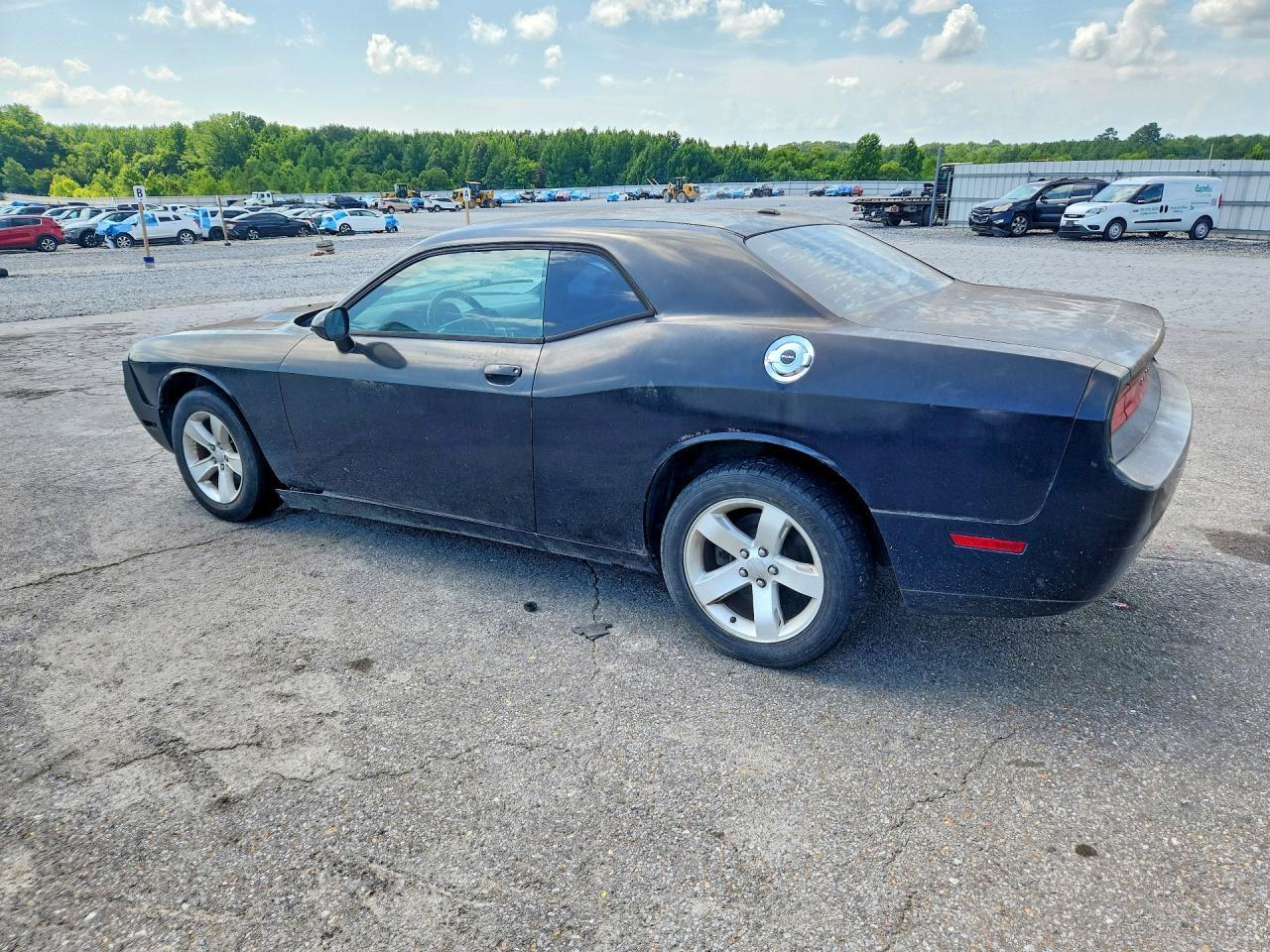 2011 Dodge Challenger - Фото 2