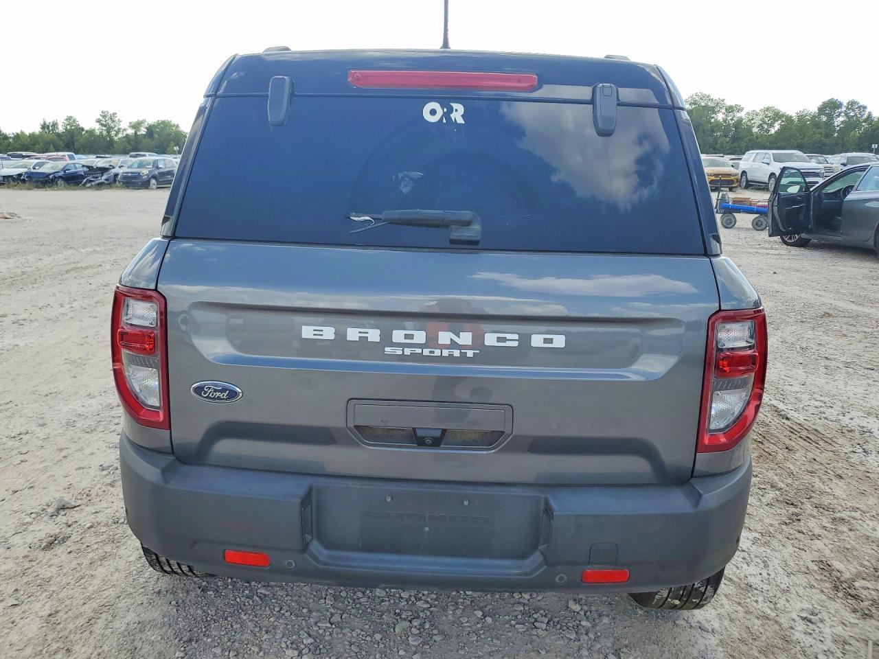 2023 Ford Bronco Sport Outer Banks - Image 6