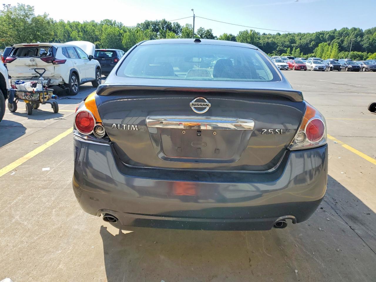 2012 Nissan Altima 2.5 - Image 6