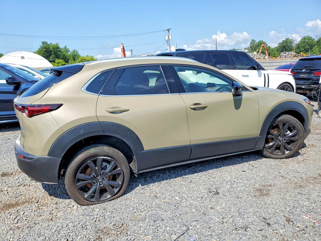 2024 Mazda Cx-30 Carbon Turbo - Image 3