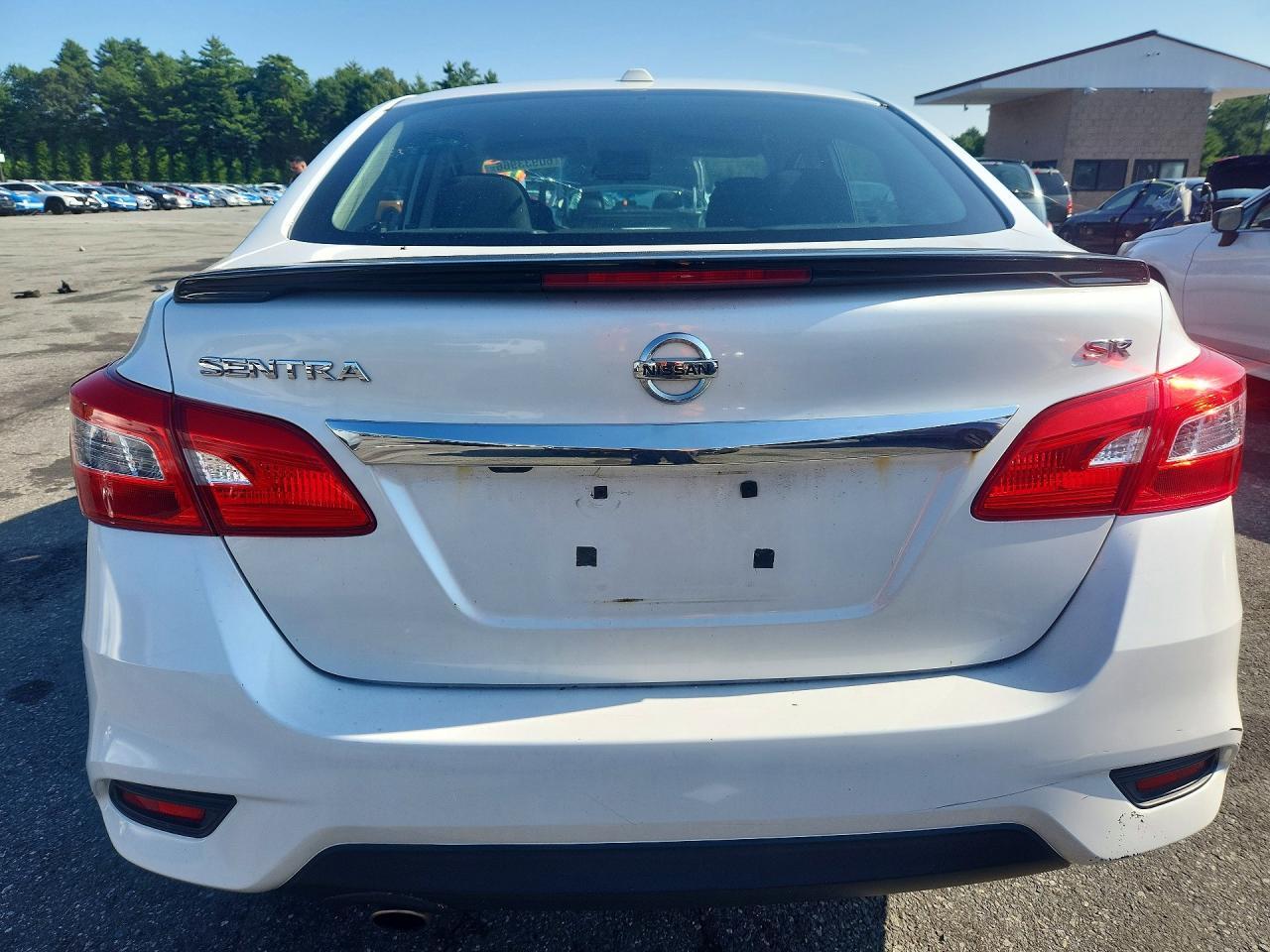 2017 Nissan Sentra Sr - Фото 6