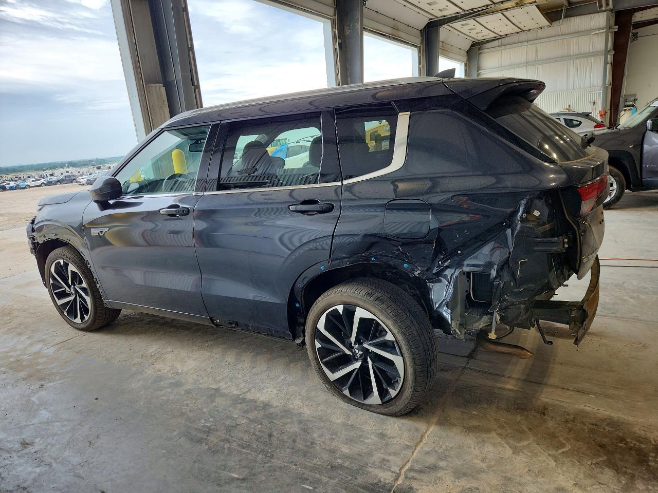 2025 Mitsubishi Outlander Sel - Фото 2