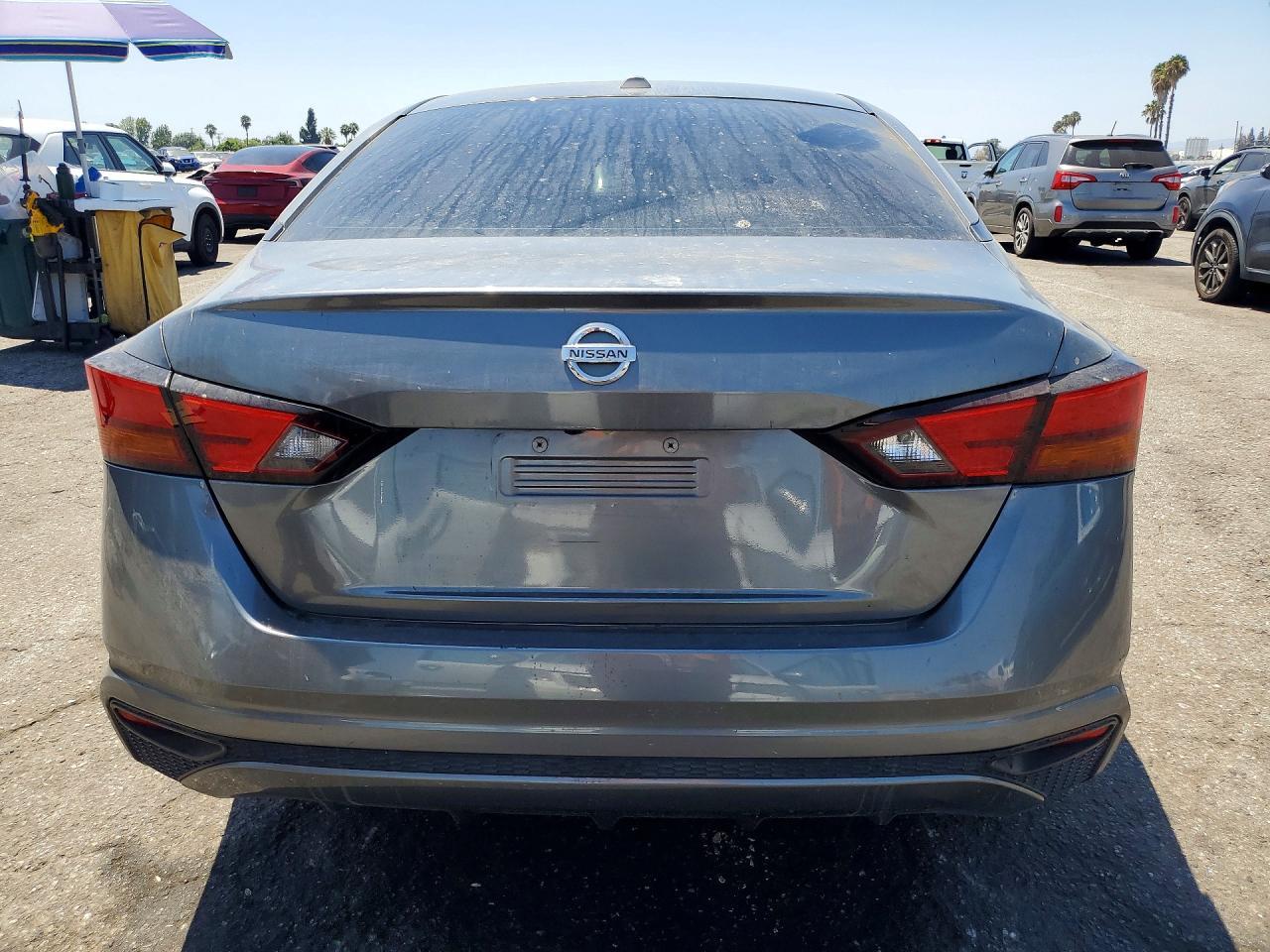 2020 Nissan Altima S - Фото 6