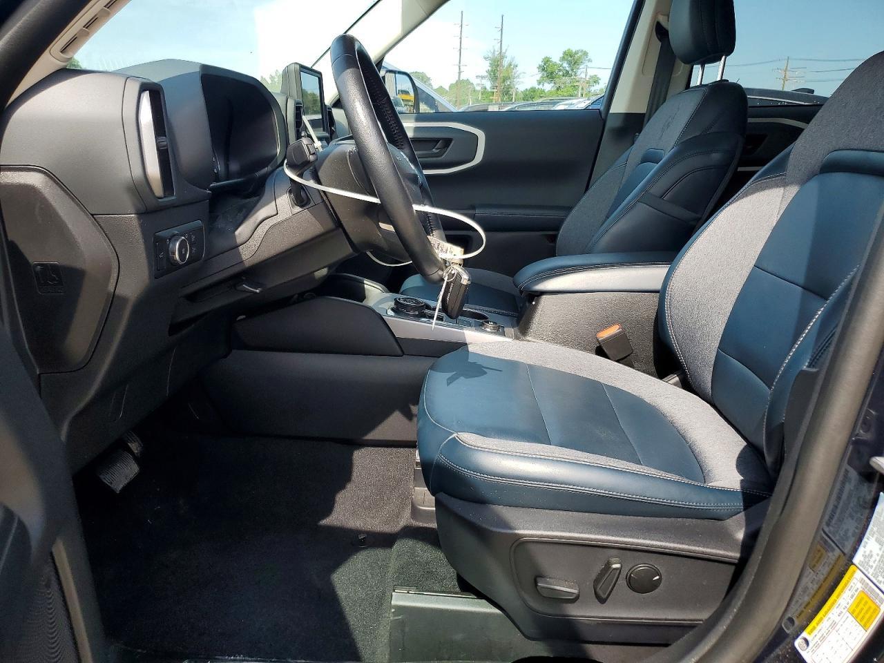 2023 Ford Bronco Sport Outer Banks - Image 7