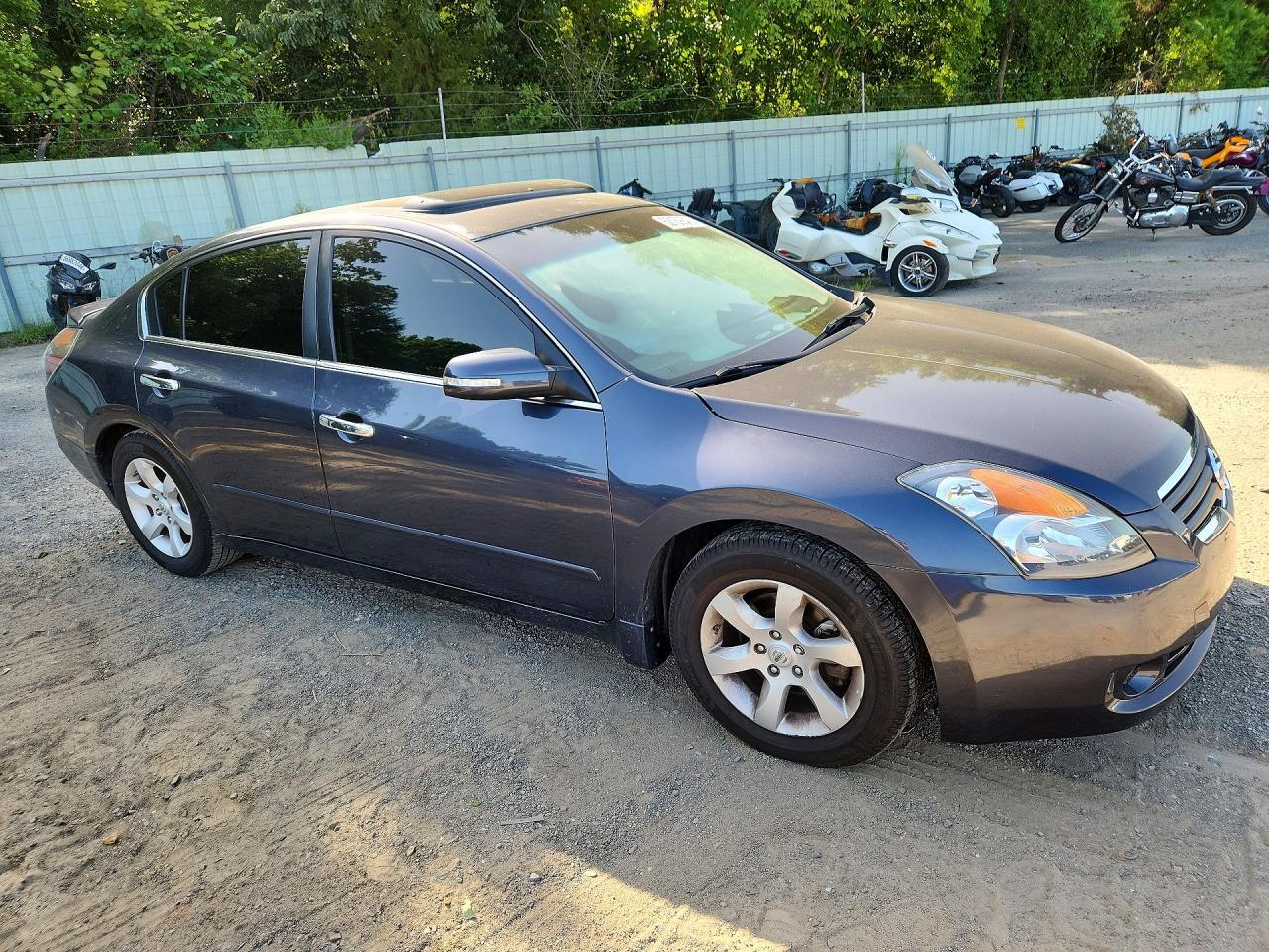 2009 Nissan Altima 3.5 Se - Фото 4