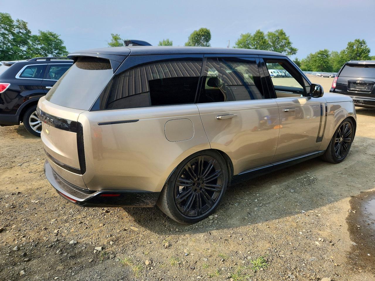 2025 Land Rover Range Rover Se - Фото 3
