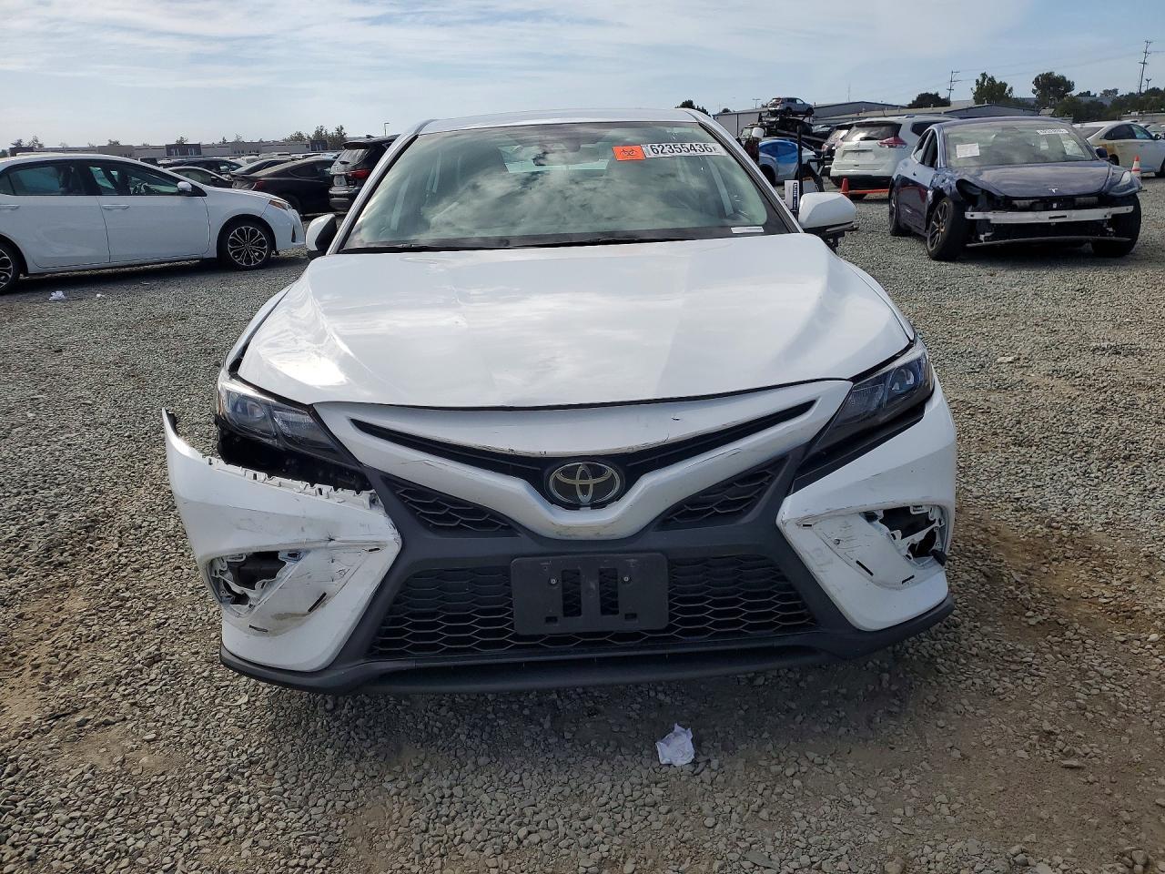 2024 Toyota Camry Se - Image 5