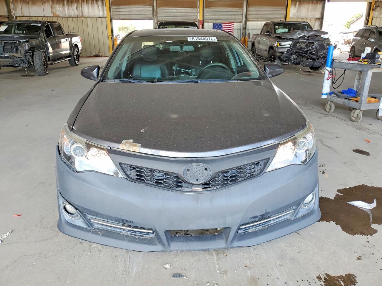2014 Toyota Camry - Фото 5