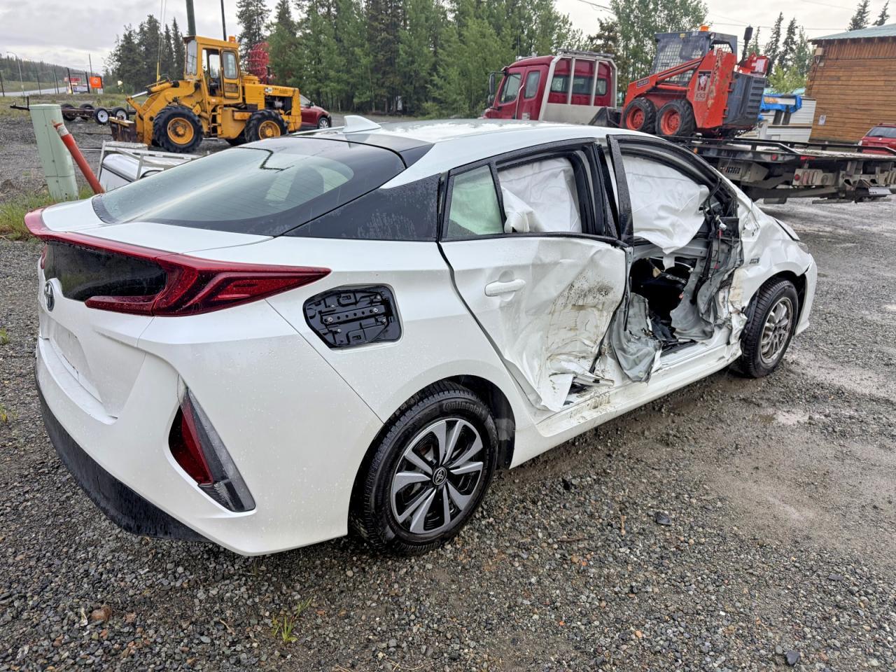 2018 Toyota Prius Prime Plus - Фото 3