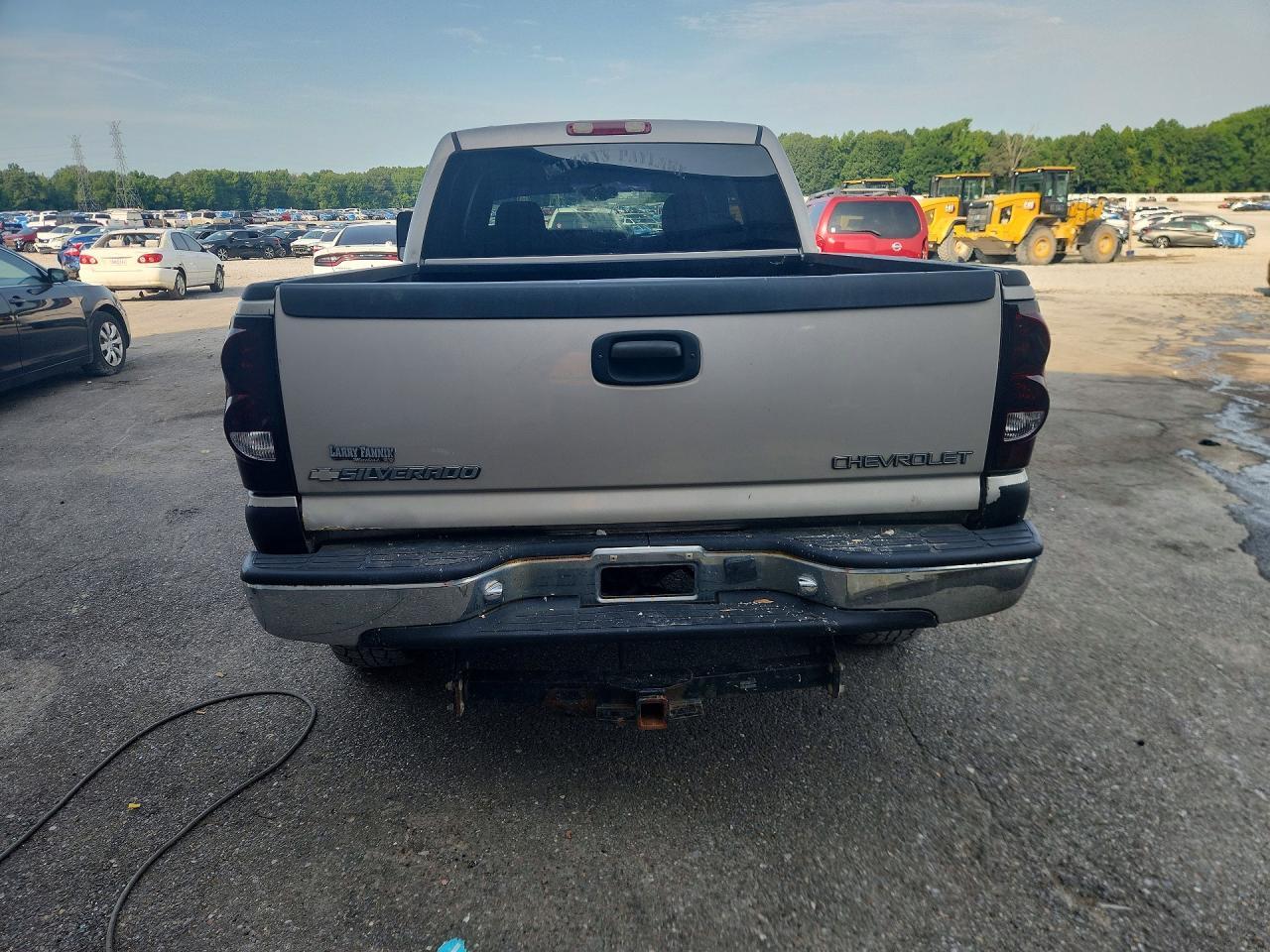 2004 Chevrolet Silverado K2500 Heavy Duty - Фото 6