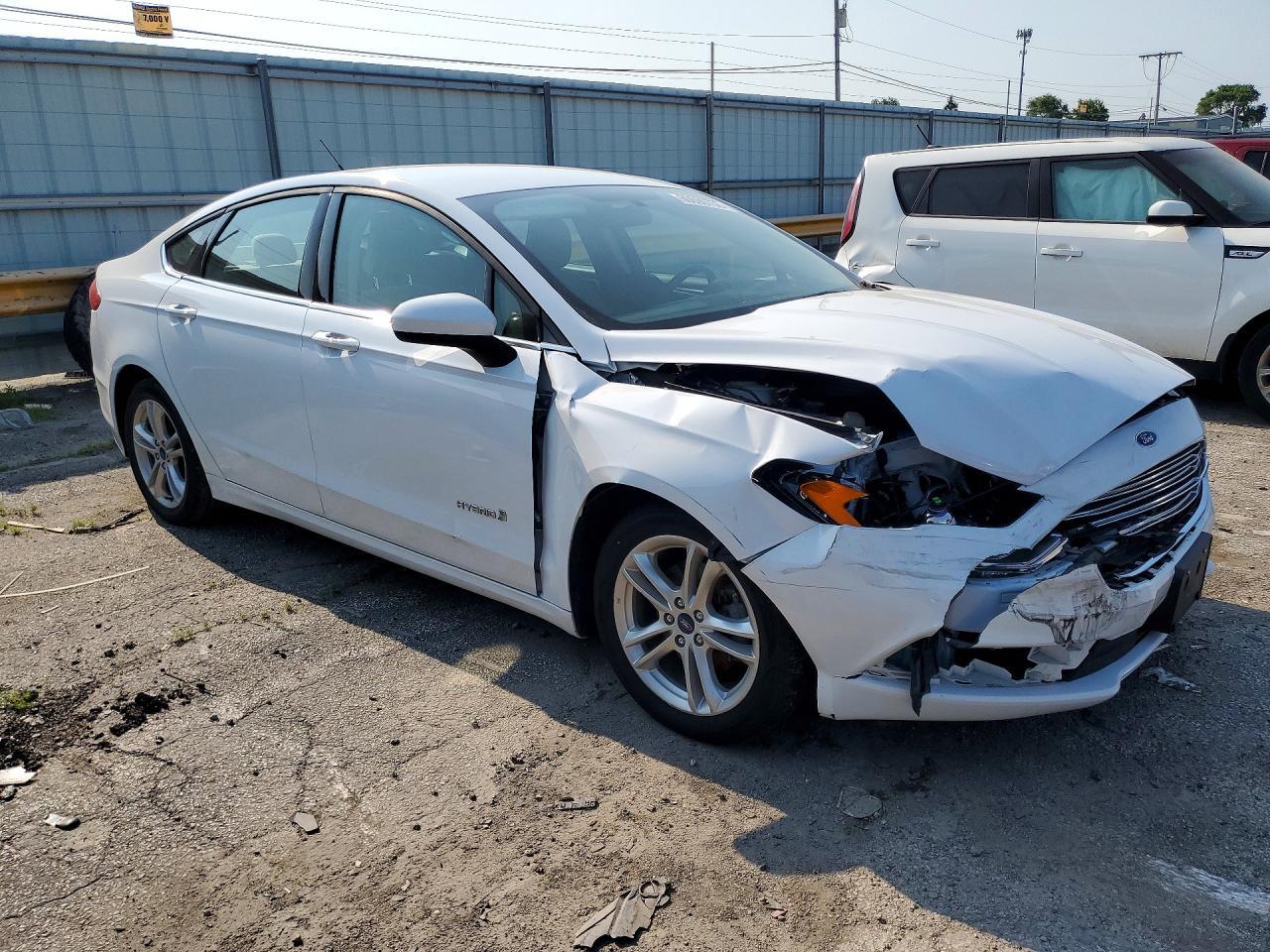 2018 Ford Fusion S Hybrid - Фото 4
