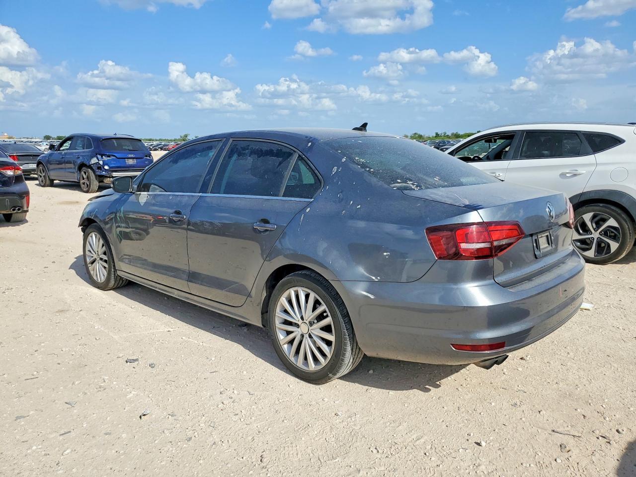 2016 Volkswagen Jetta Sel - Фото 2
