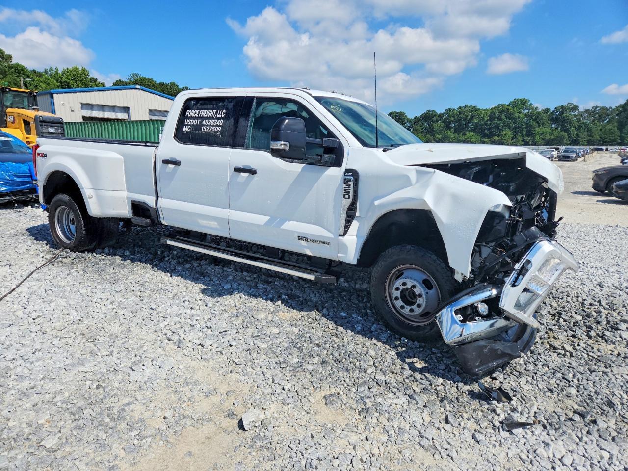 2024 Ford F350 Super Duty - Фото 4