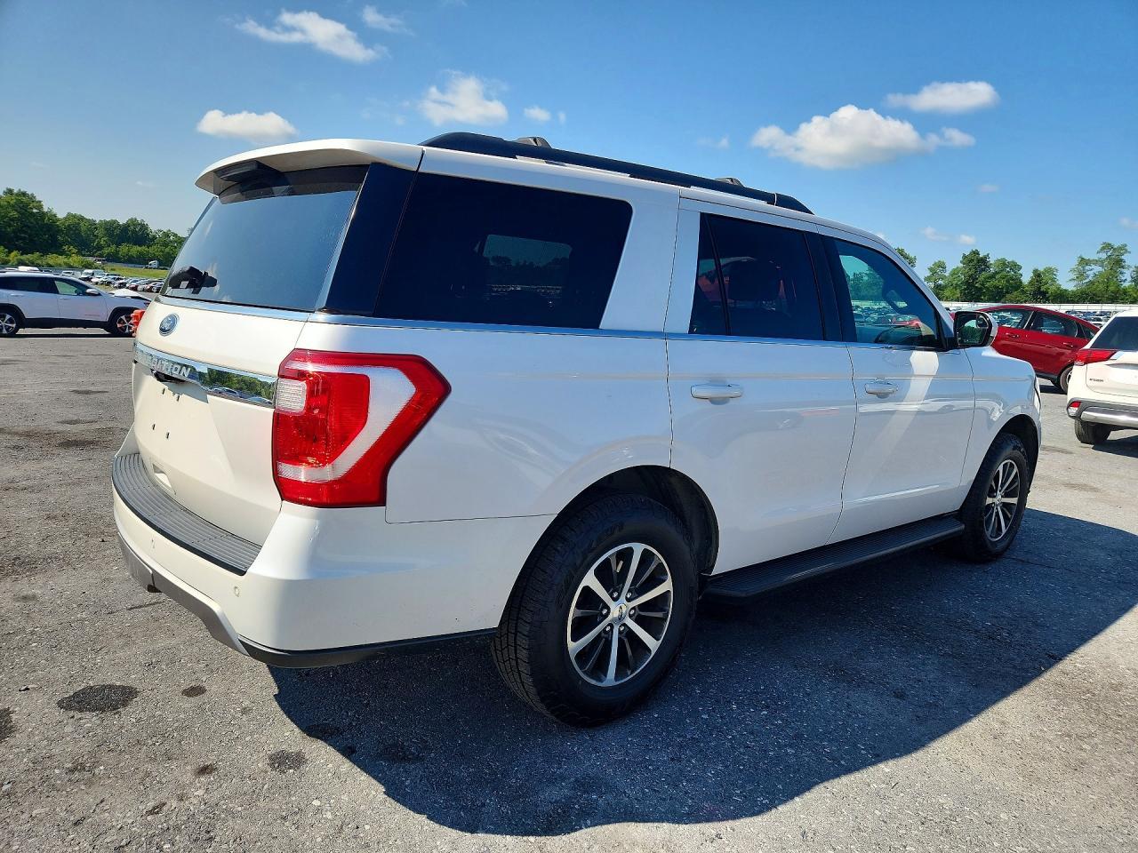 2018 Ford Expedition Xlt - Image 3