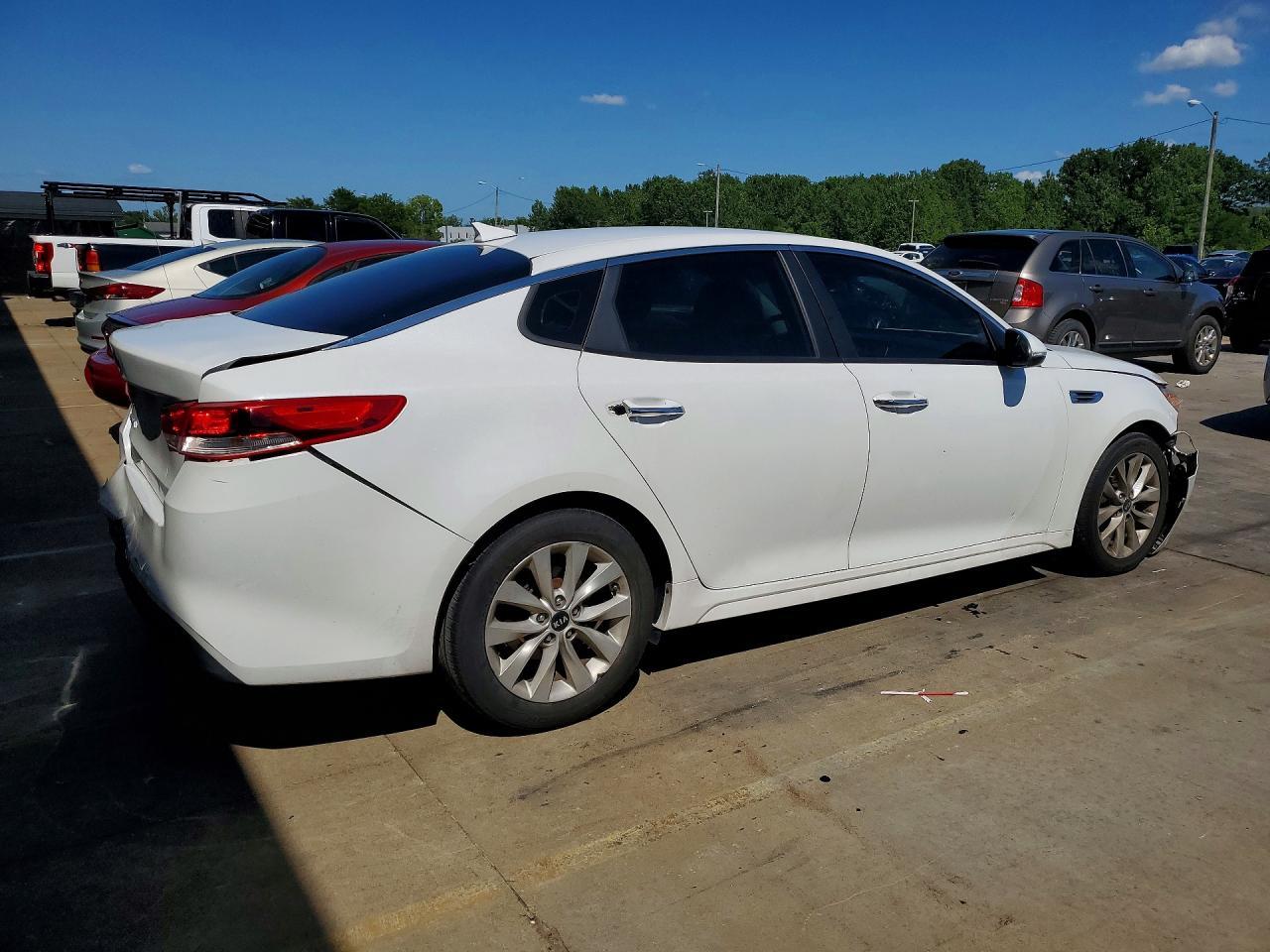 2016 Kia Optima Lx - Фото 3