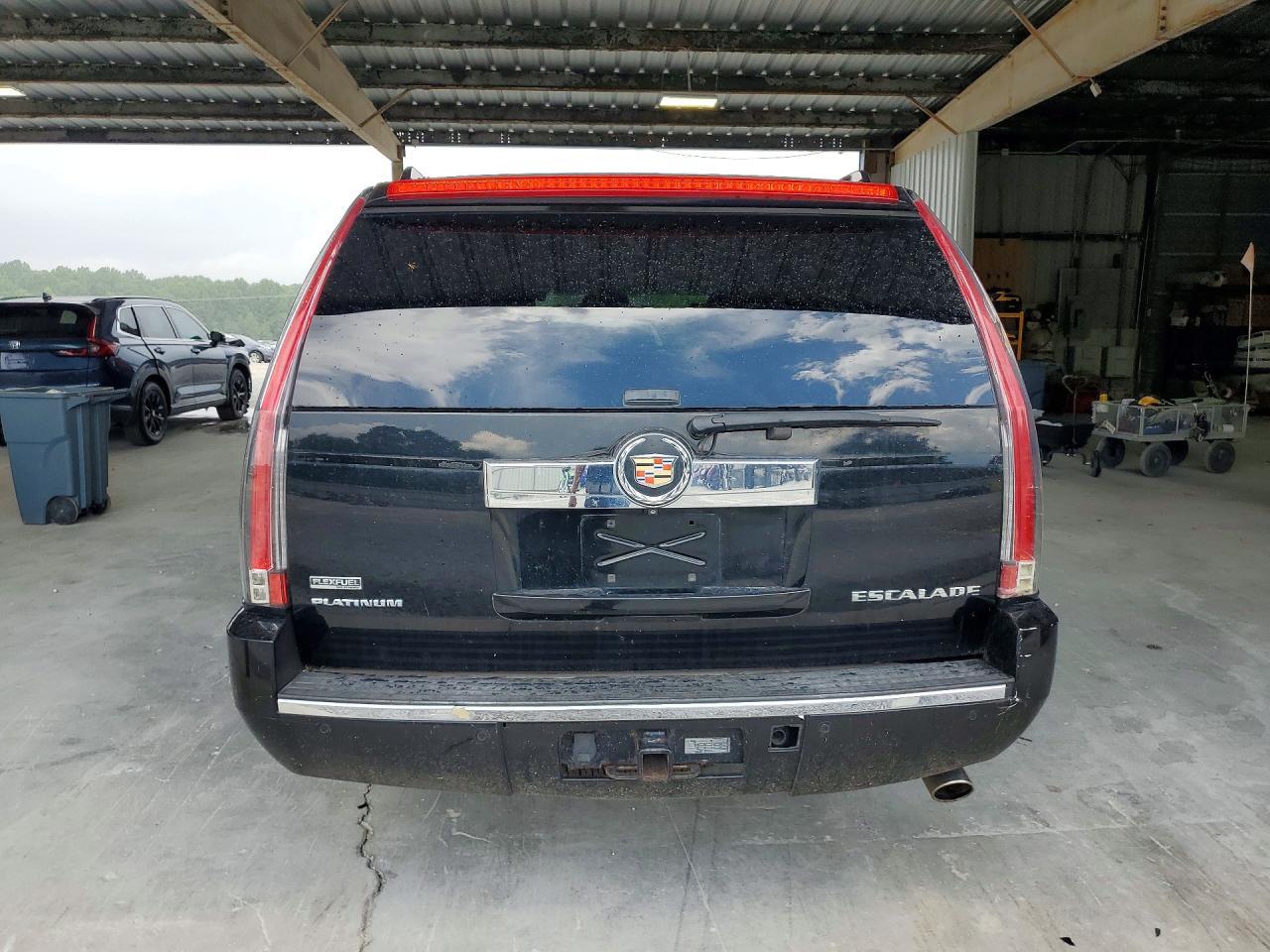 2011 Cadillac Escalade Esv Platinum - Image 6