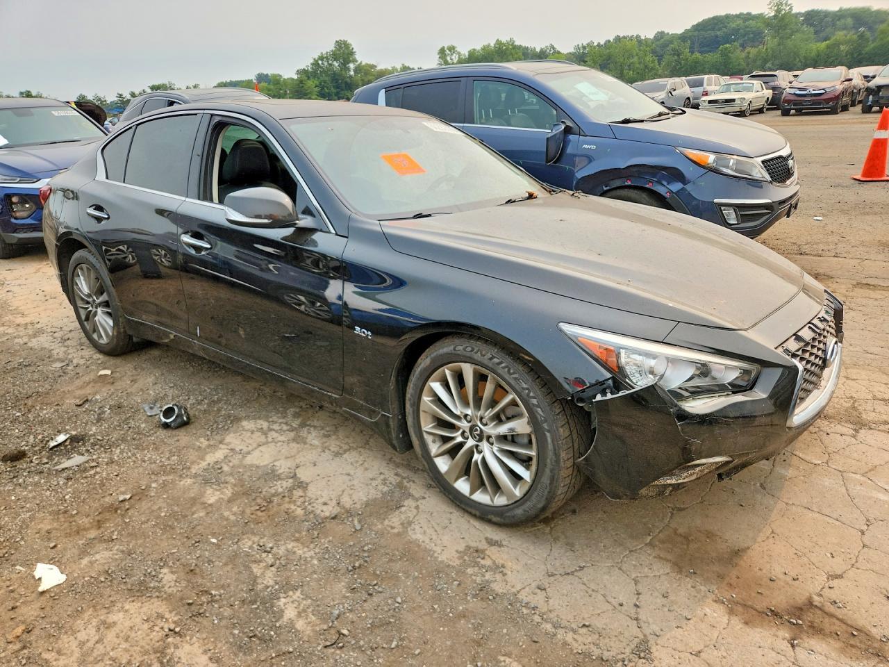 2019 Infiniti Q50 3.0T Luxe - Фото 4