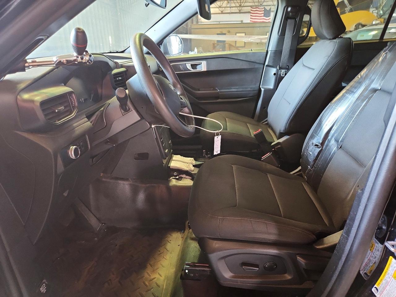 2023 Ford Explorer Police Interceptor - Фото 7