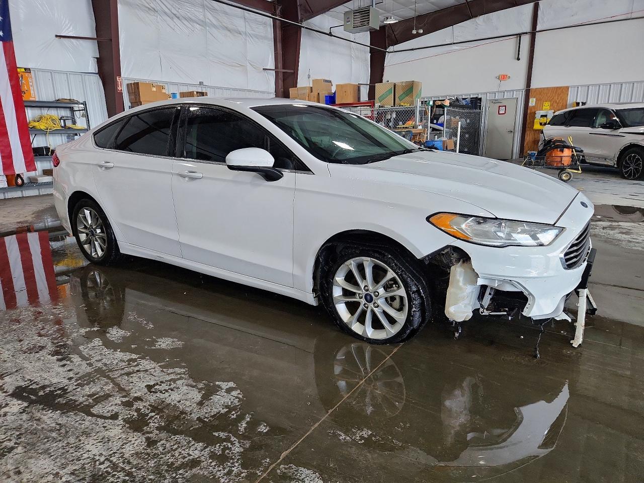 2020 Ford Fusion Se - Фото 4