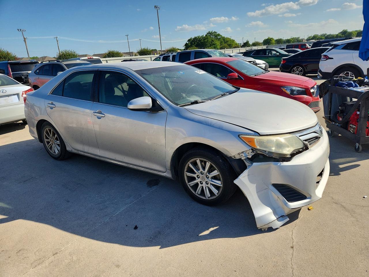 2012 Toyota Camry Le - Фото 4