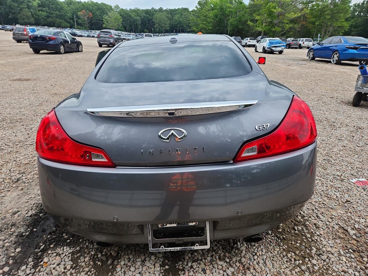 2013 Infiniti G37 Coupe Journey - Фото 6