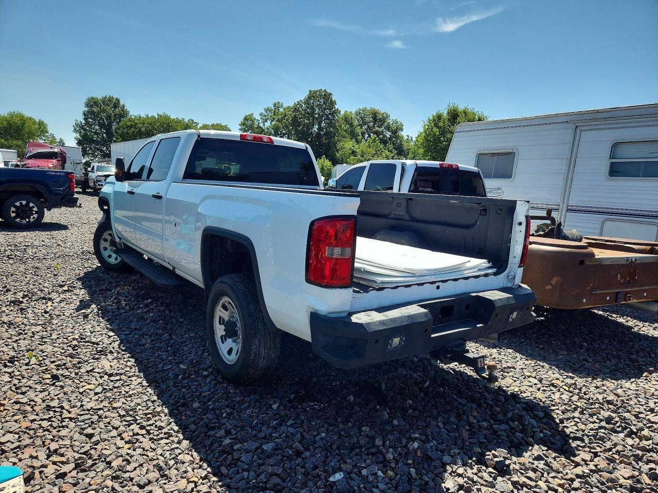 2019 GMC Sierra K3500 - Image 2
