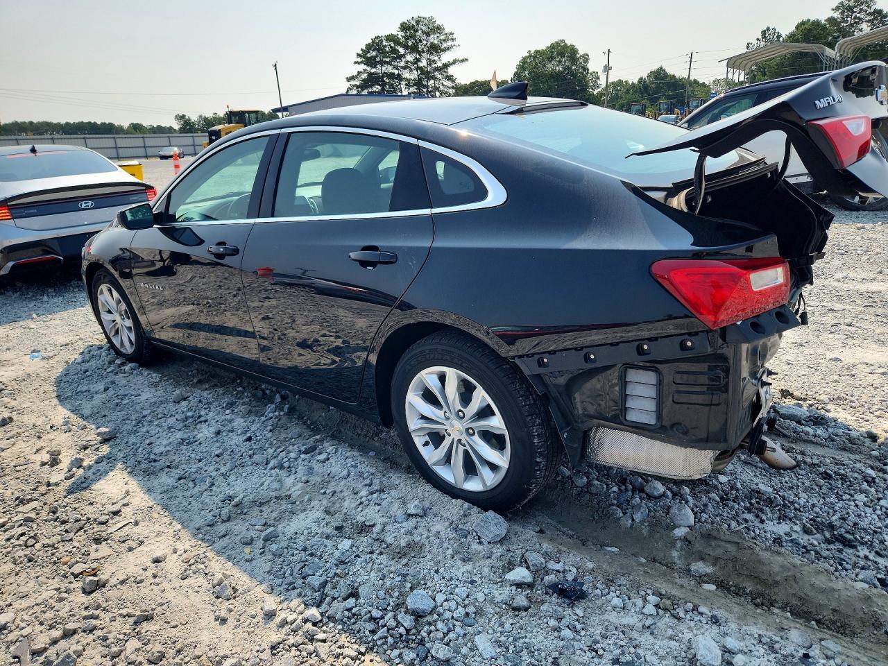 2025 Chevrolet Malibu Lt - Фото 2