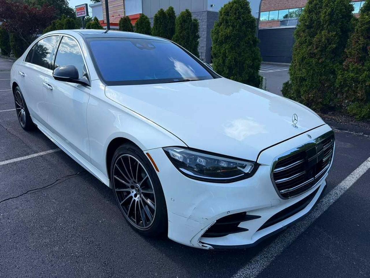2022 Mercedes-Benz S 580 4Matic - Image 4