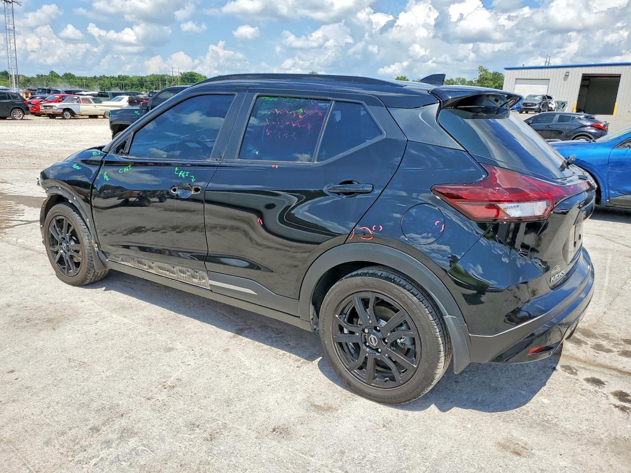 2023 Nissan Kicks Sr - Фото 2