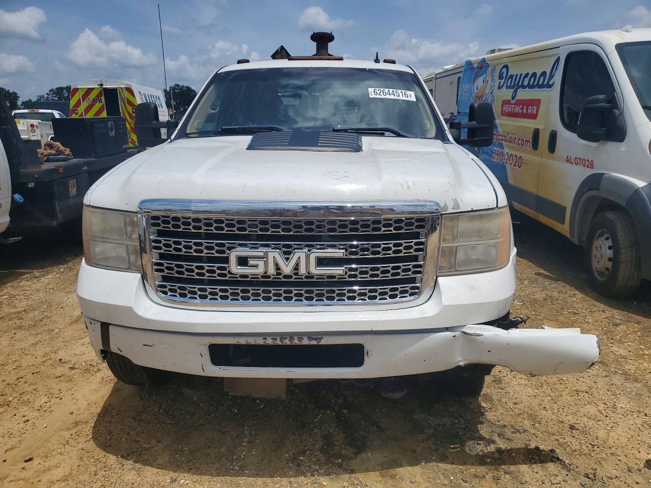 2011 GMC Sierra K3500 Denali - Фото 5