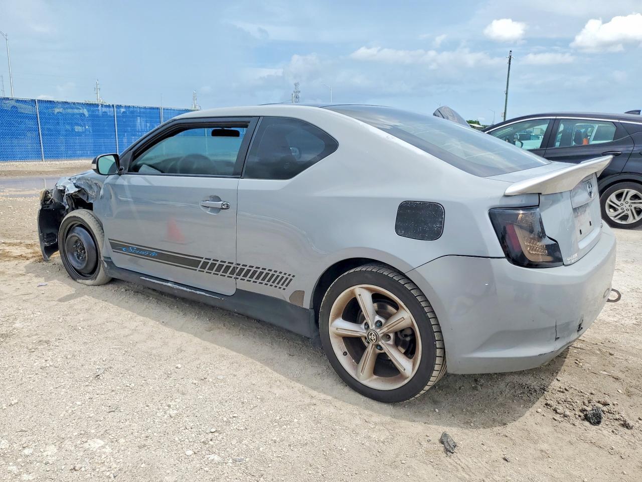 2012 Scion Tc Base - Фото 2