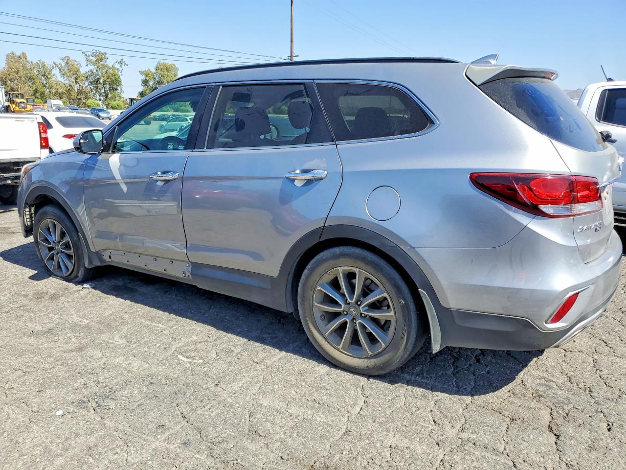 2019 Hyundai Santa Fe Xl Se - Image 2