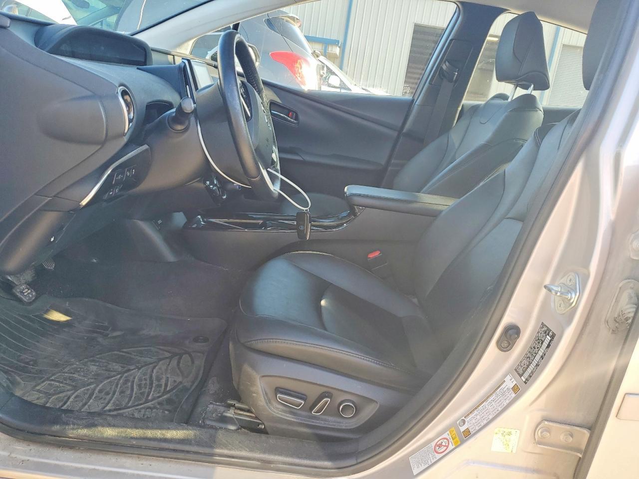 2018 Toyota Prius Prime Advanced - Image 7