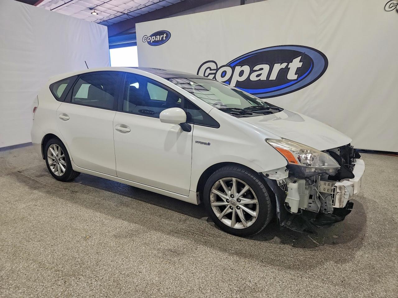 2014 Toyota Prius V Five - Фото 4