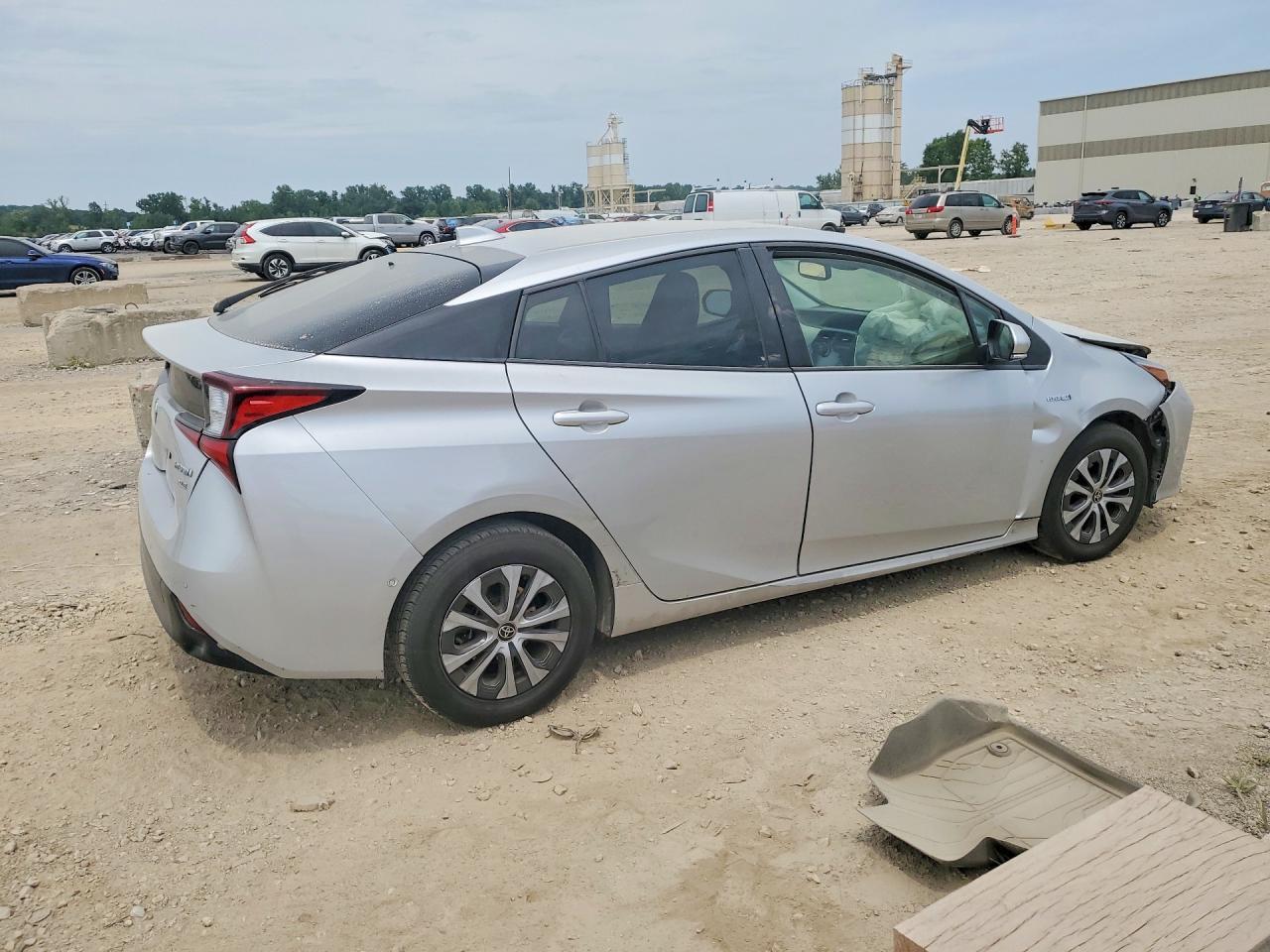 2022 Toyota Prius Xle Awd-E - Фото 3