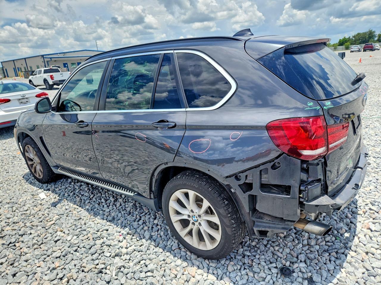 2016 BMW X5 xDrive35I - Фото 2