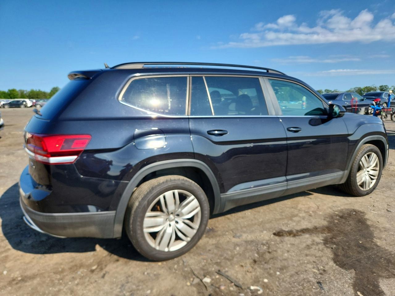 2020 Volkswagen Atlas Se - Фото 3