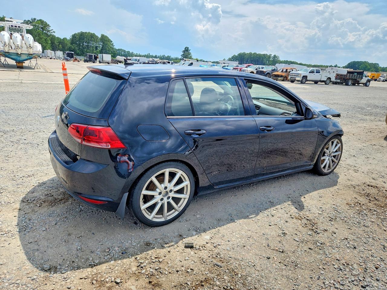 2015 Volkswagen Golf - Фото 3