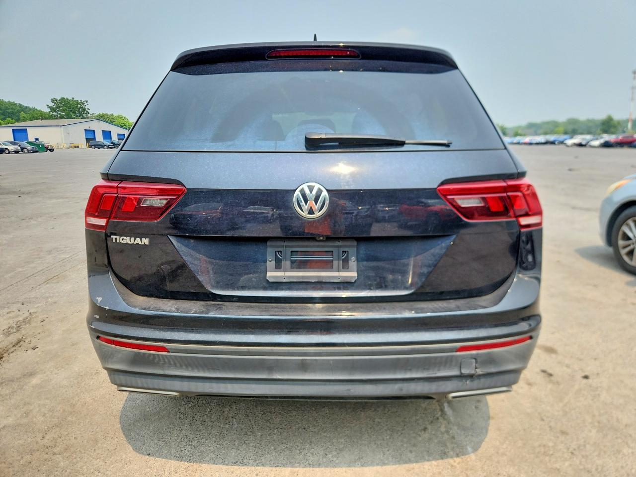 2020 Volkswagen Tiguan S - Фото 6