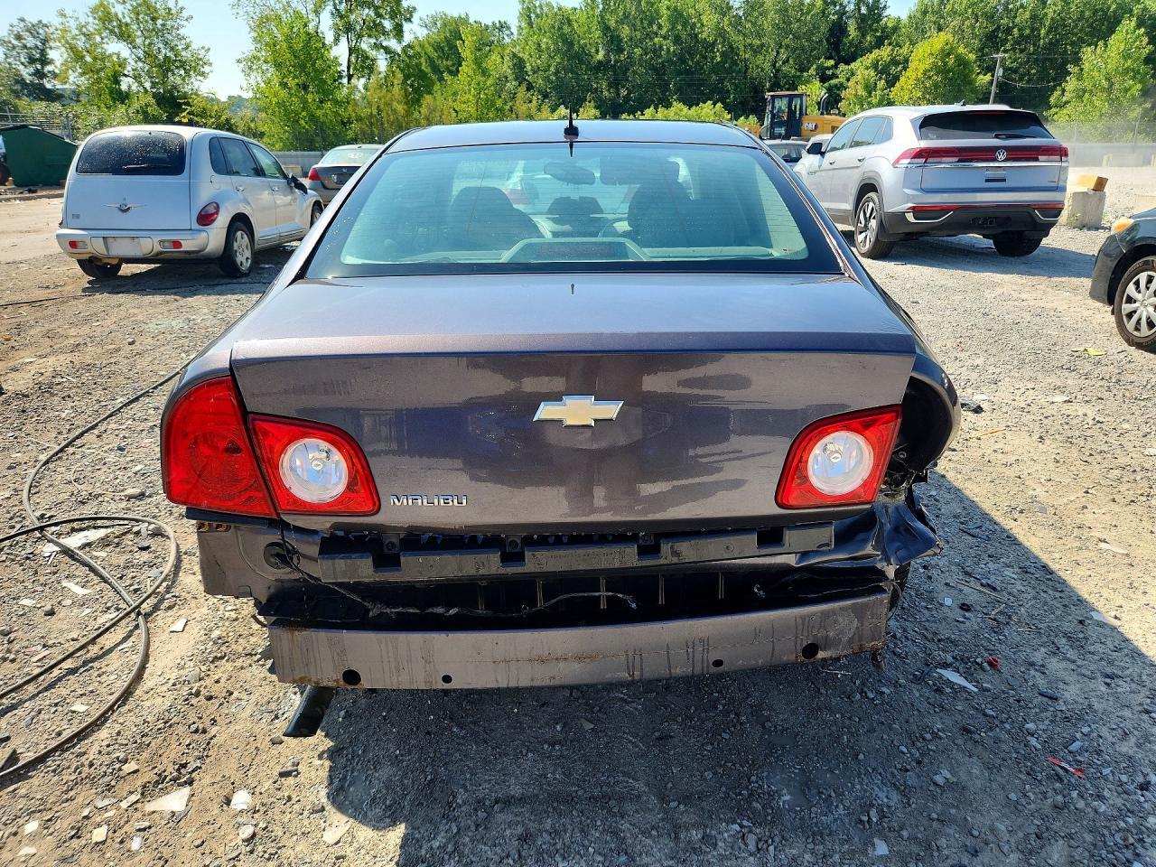 2010 Chevrolet Malibu Ls - Image 6