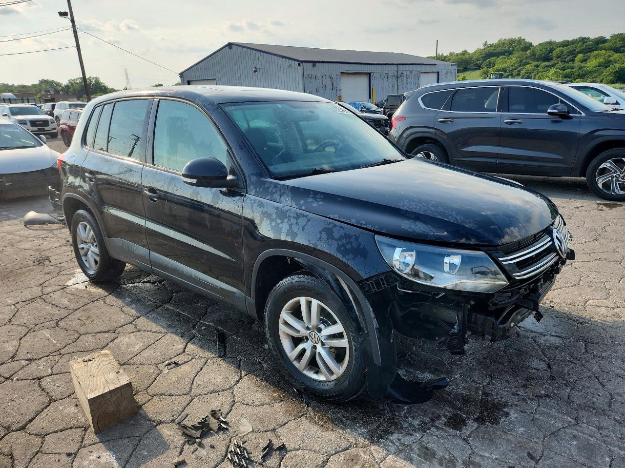 2013 Volkswagen Tiguan S - Фото 4