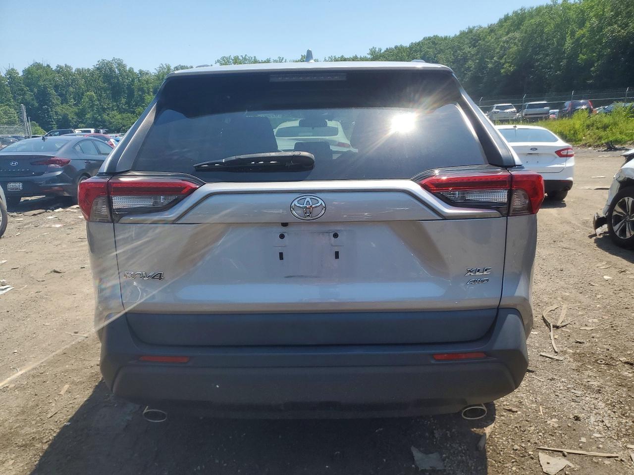 2021 Toyota Rav4 Xle Premium - Фото 6