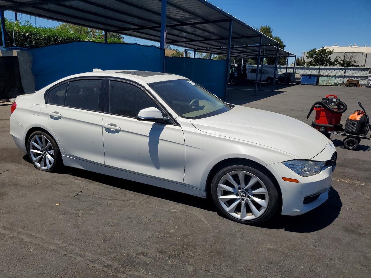 2012 BMW 328 I - Фото 4