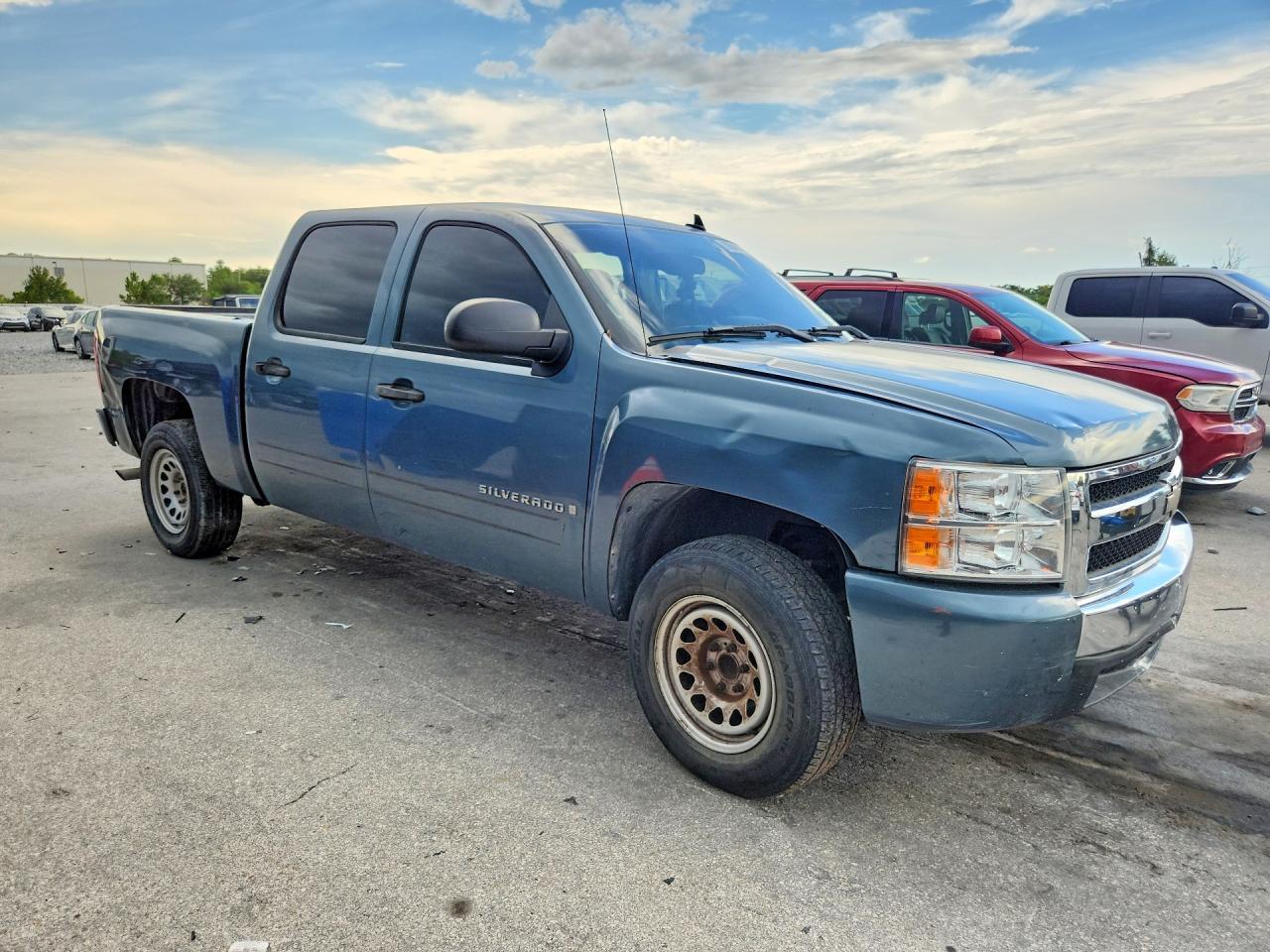 2007 Chevrolet Silverado C1500 Crew Cab - Фото 4
