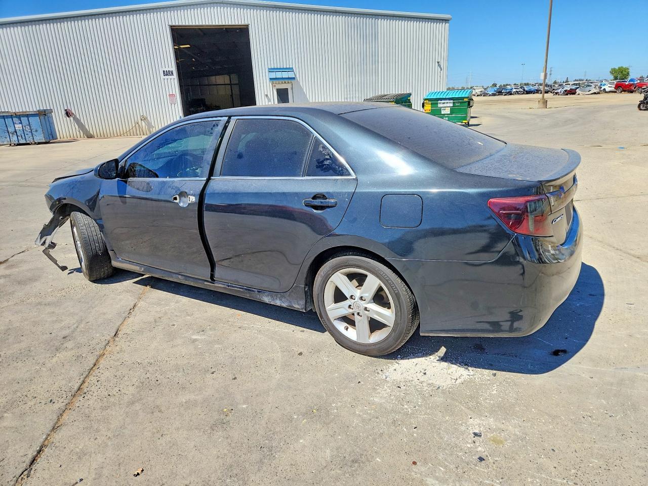 2014 Toyota Camry Se - Фото 2