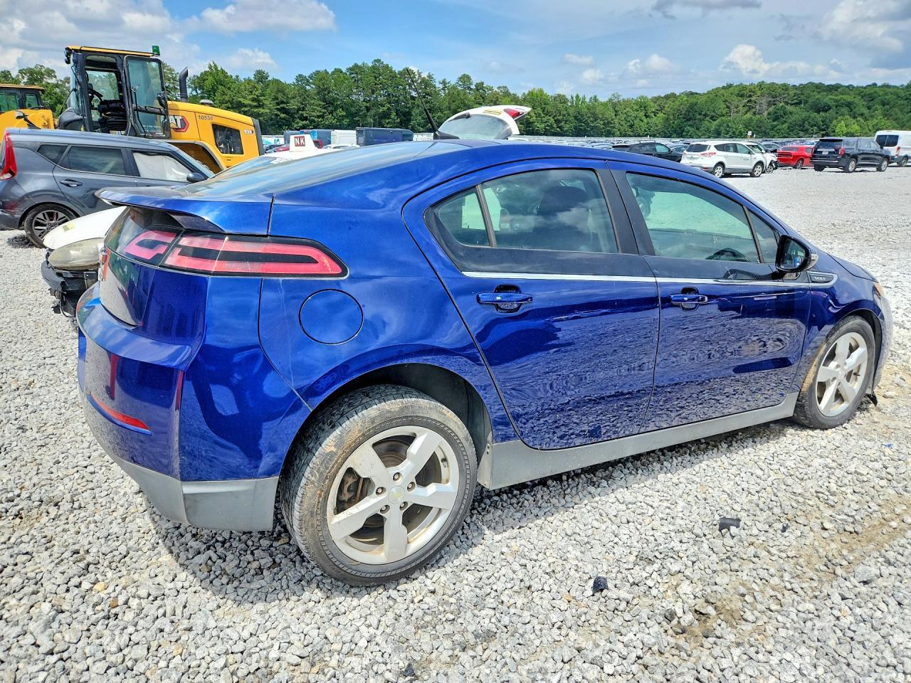 2013 Chevrolet Volt - Image 3