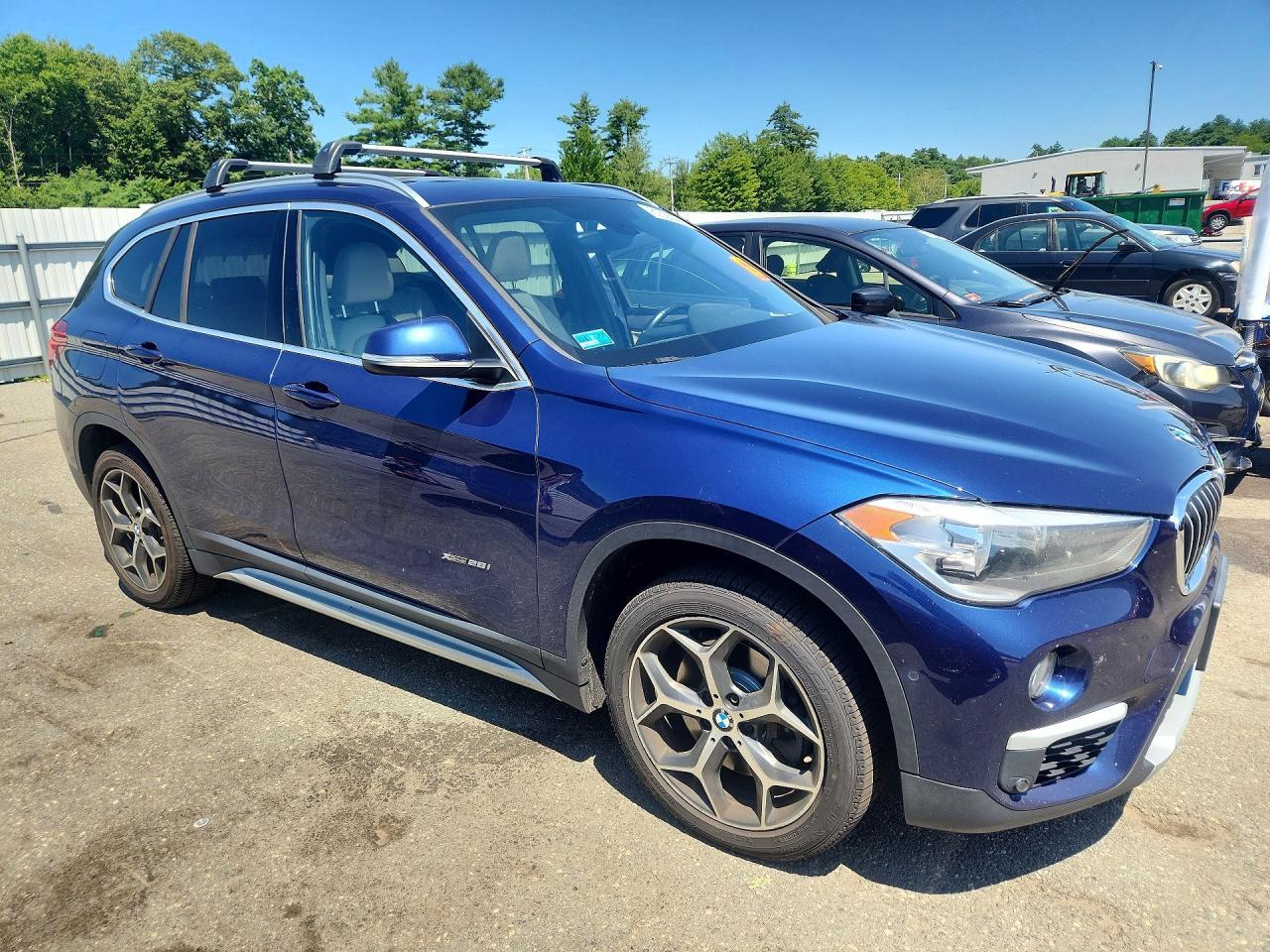2017 BMW X1 xDrive28I - Фото 4