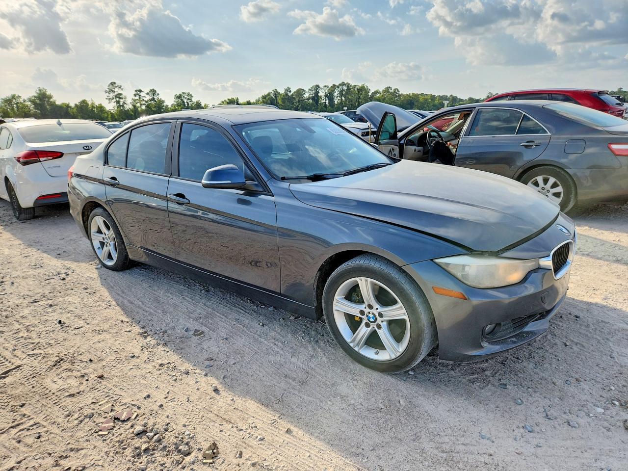 2013 BMW 328 I - Image 4