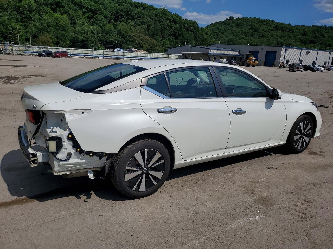 2022 Nissan Altima Sv - Image 3