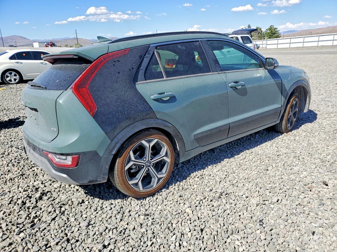 2023 Kia Niro Sx - Image 3